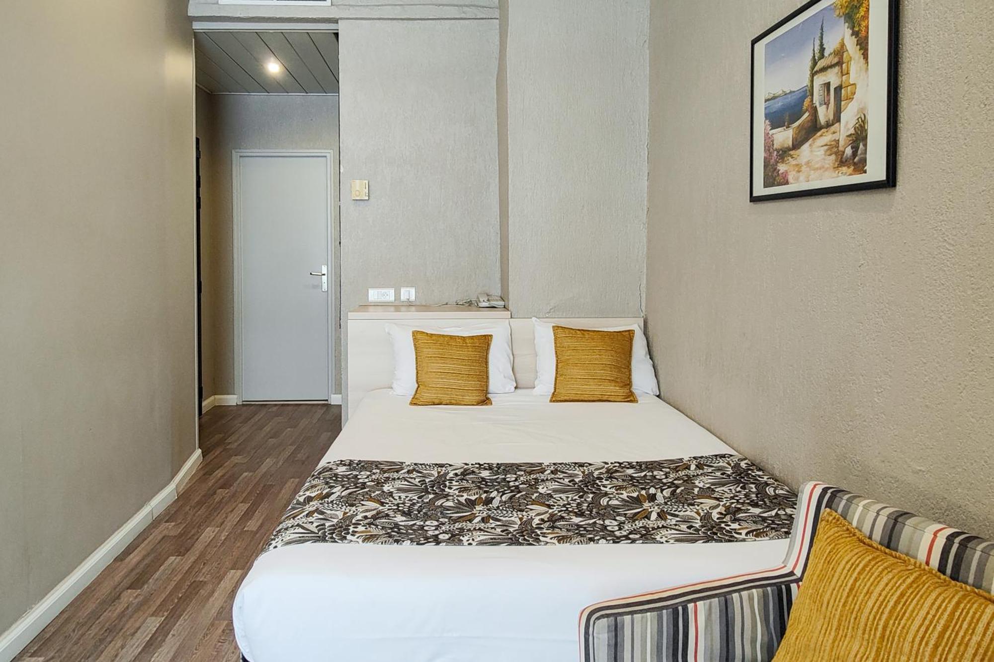 Superior Single Room