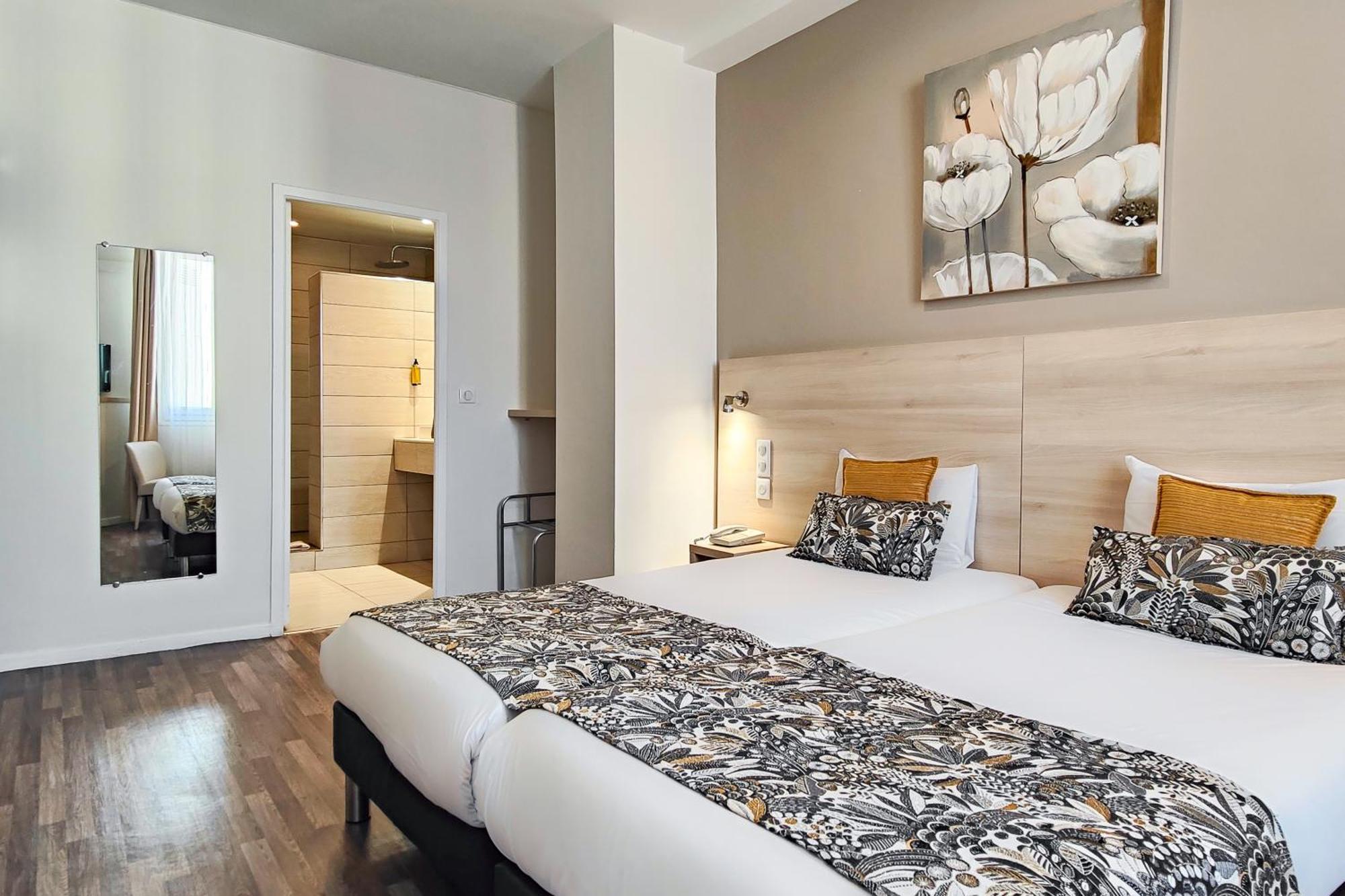 Twin Room